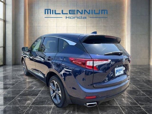 Used 2023 Acura RDX AWD w/ Advance Package image 3