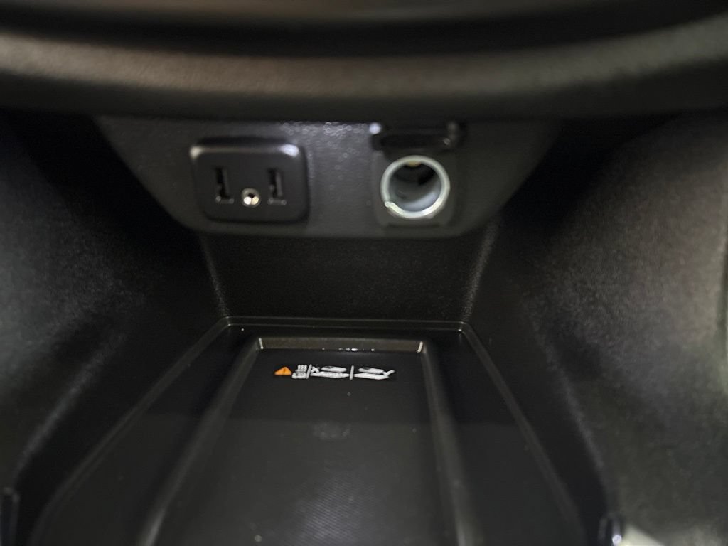 Used 2023 Chevrolet Traverse LT AWD/4WD image 20