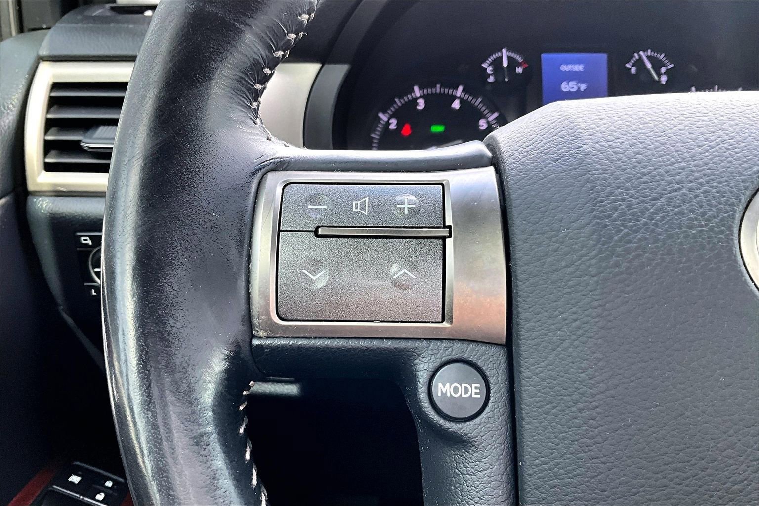 Used 2016 Lexus GX 460 w/ Premium Package AWD/4WD image 11