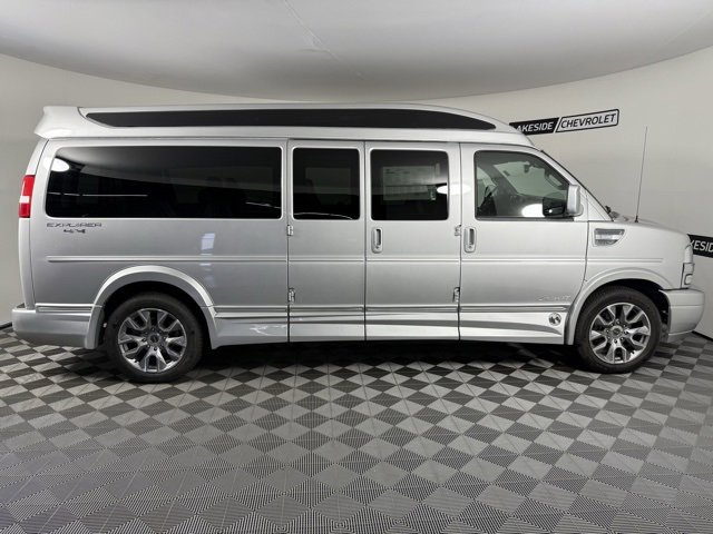 New 2024 Chevrolet Express 2500 Extended image 7
