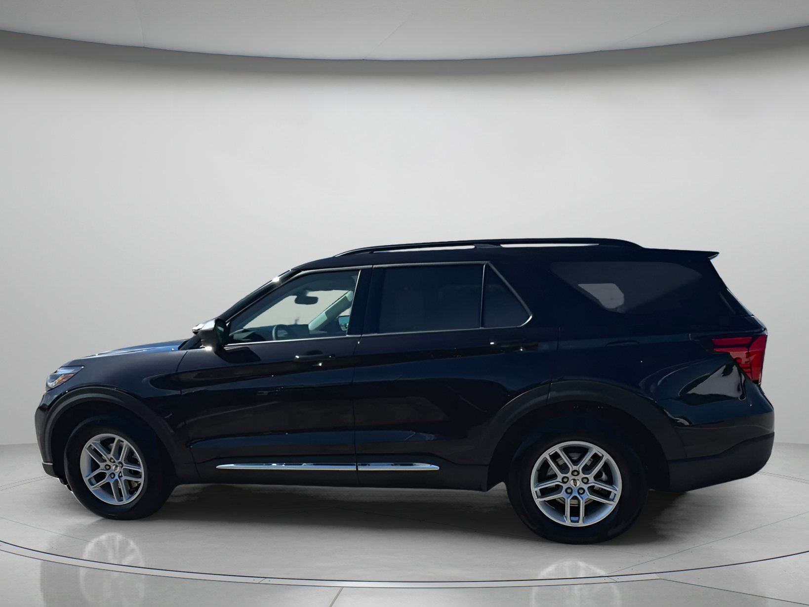 New 2025 Ford Explorer Active w/ Active Comfort Package image 19