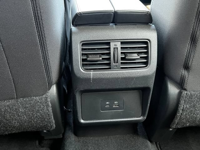 Used 2023 Nissan Rogue SV AWD/4WD image 31
