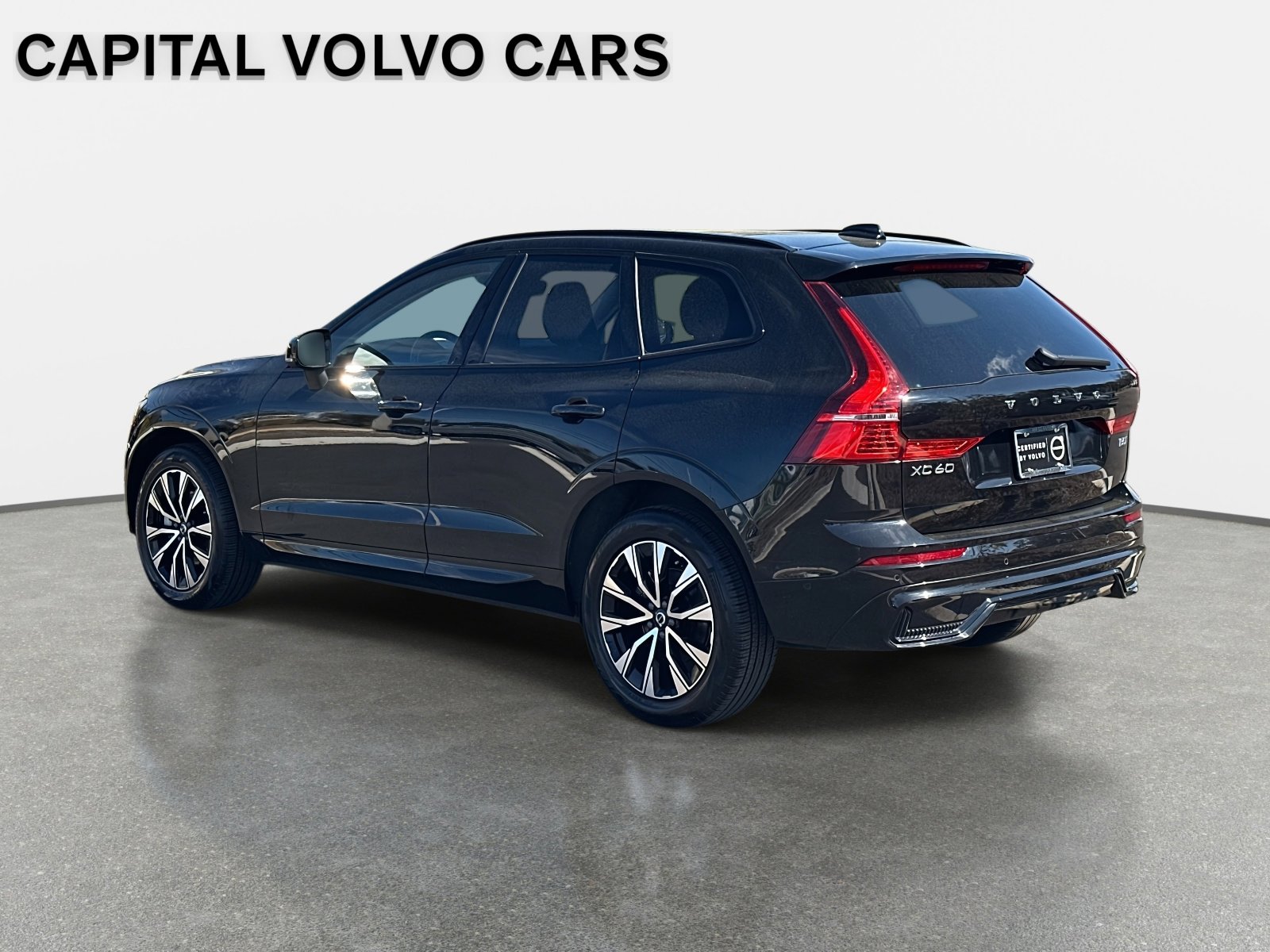 Certified 2025 Volvo XC60 B5 Plus image 7