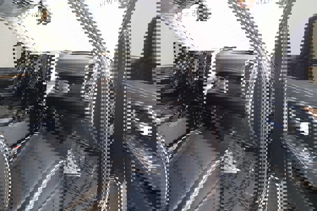 Used 2024 RAM 2500 Laramie image 42