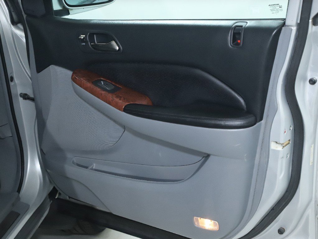 Used 2005 Acura MDX Touring image 32