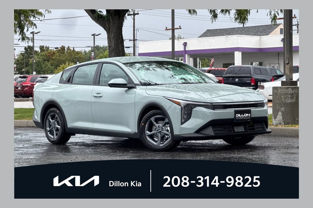 New 2026 Kia K4 FWD 360° Tour