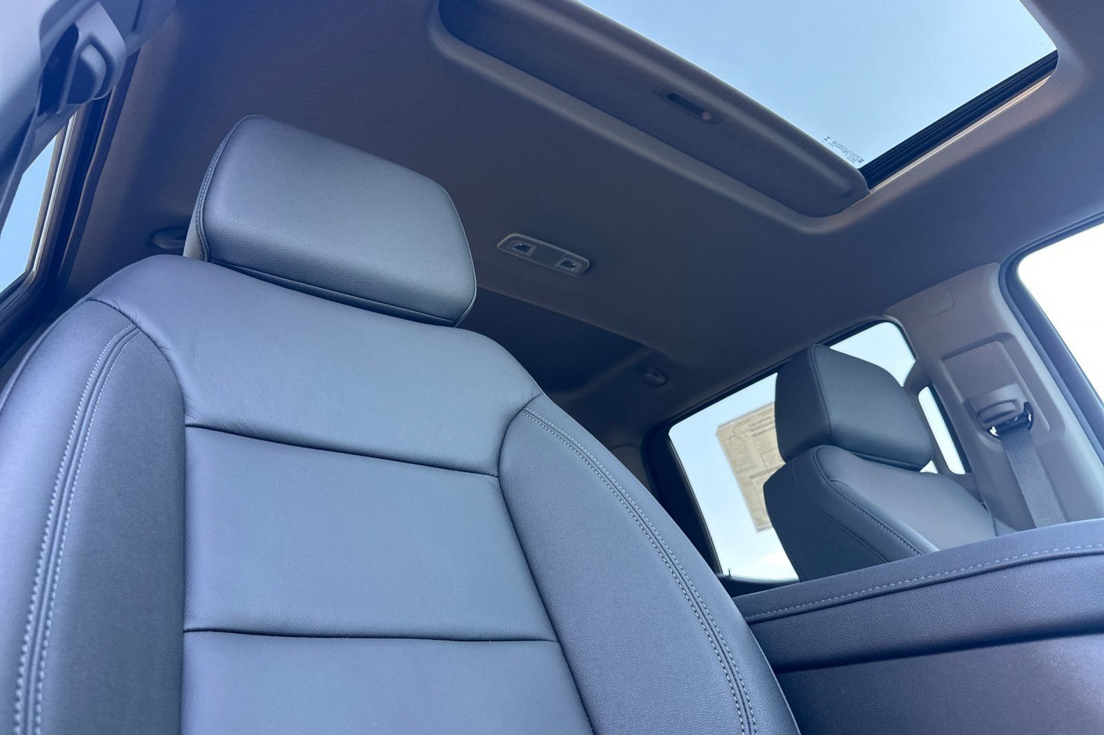 New 2026 Chevrolet Silverado 1500 LT Trail Boss w/ LT Trail Boss Premium Package AWD/4WD image 16