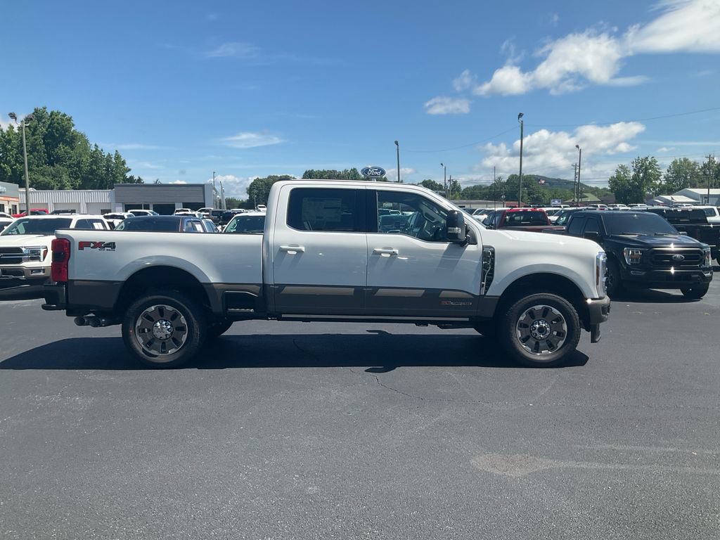 New 2026 Ford F350 King Ranch w/ FX4 Off-Road Package AWD/4WD image 4