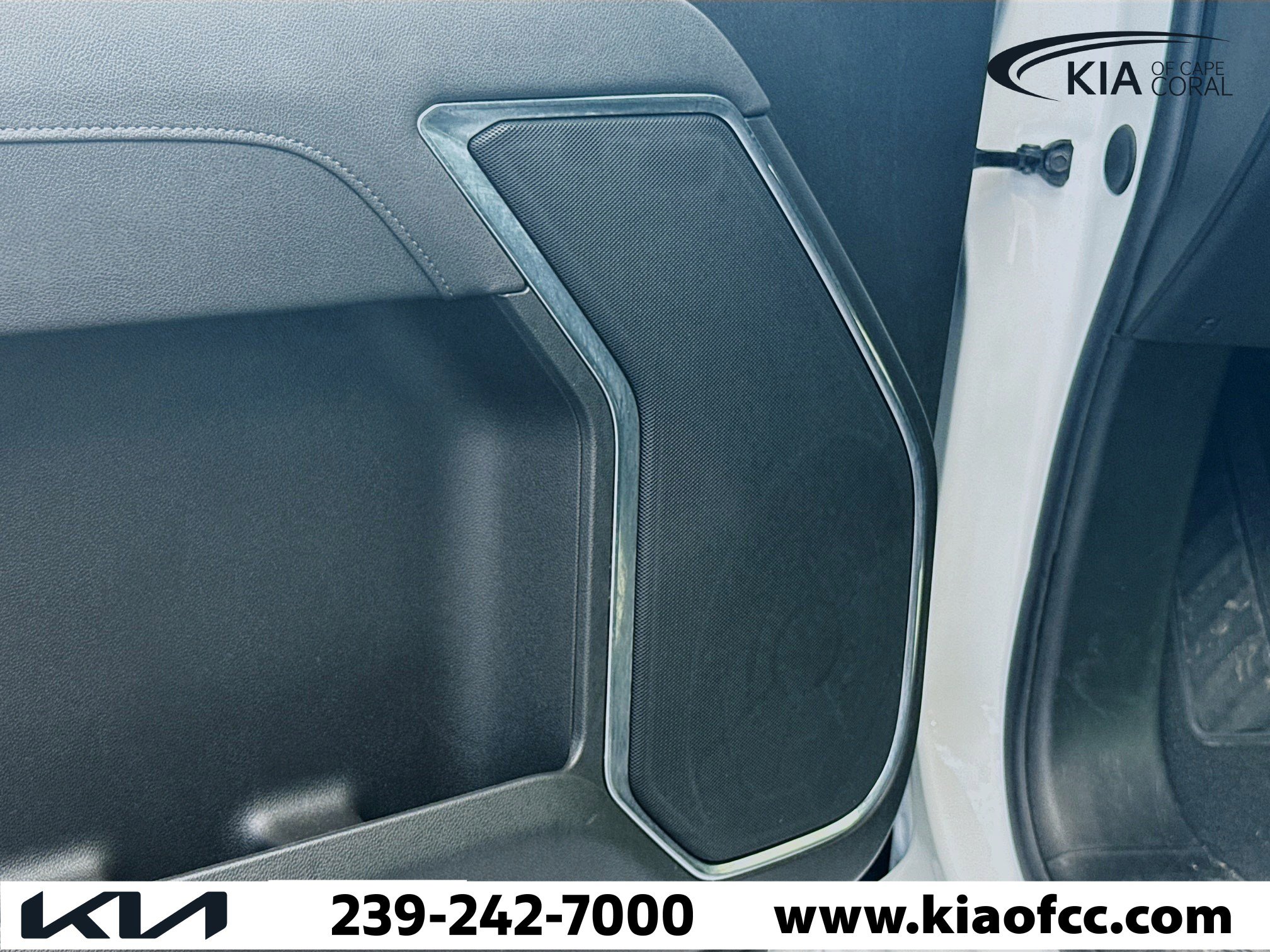 Used 2026 GMC Sierra 1500 SLT AWD/4WD image 21