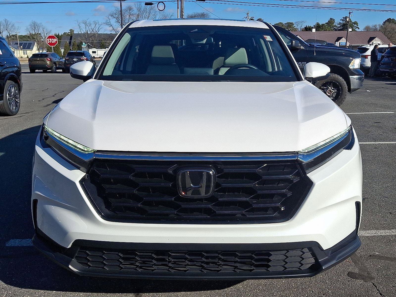 Used 2024 Honda CR-V EX image 2