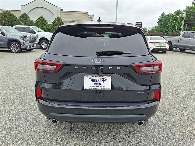 Certified 2024 Ford Escape ST-Line w/ Tech Pack #1 AWD/4WD image 23