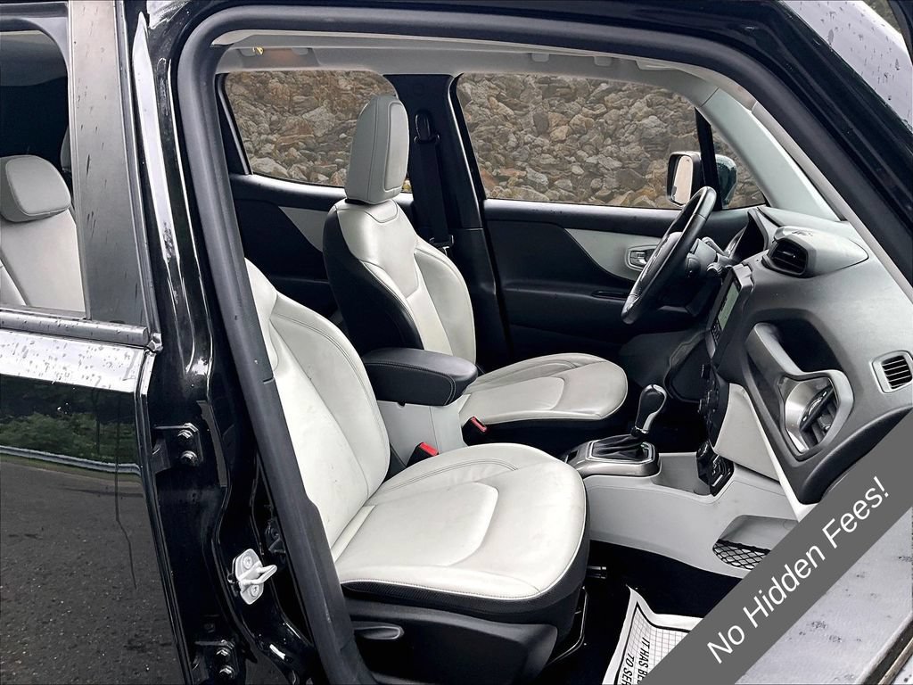 Used 2022 Jeep Renegade Limited w/ Sun, Sound & Wheels Group AWD/4WD image 7