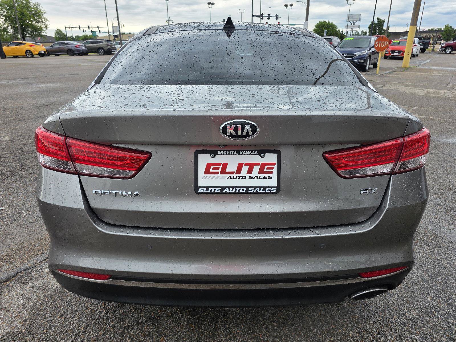 Used 2017 Kia Optima EX w/ Premium Package FWD image 6