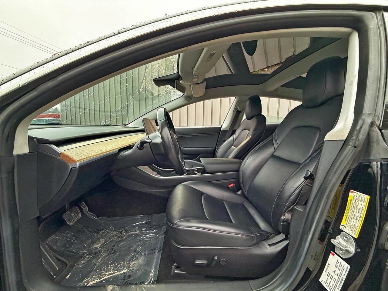 Used 2018 Tesla Model 3 Mid Range image 11