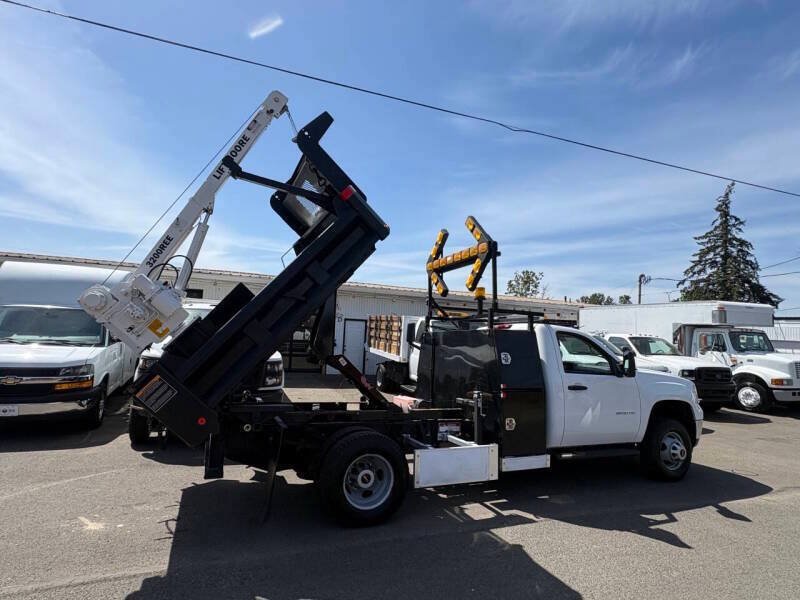 Used 2013 GMC Sierra 3500 W/T RWD image 34