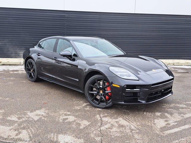 New 2026 Porsche Panamera GTS image 9