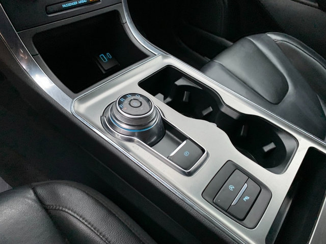 Used 2022 Ford Edge Titanium AWD/4WD image 25