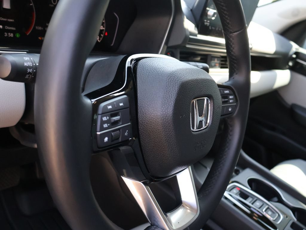 Used 2025 Honda Pilot EX-L image 27
