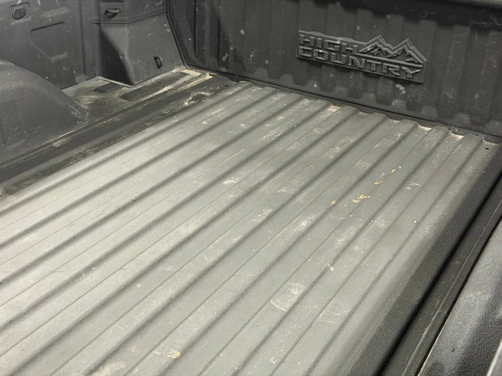 Certified 2023 Chevrolet Silverado 1500 High Country w/ Technology Package AWD/4WD image 17