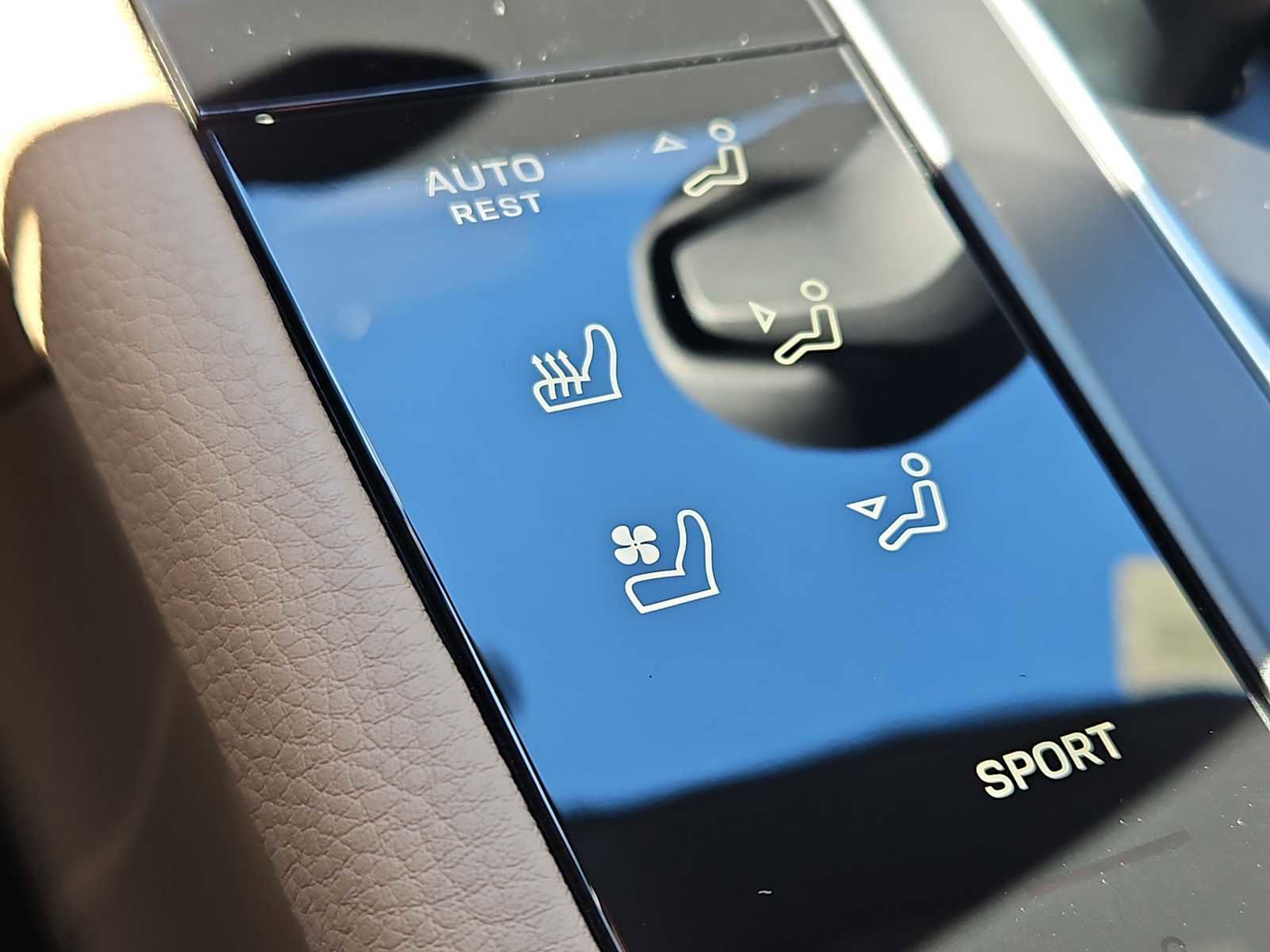 New 2026 Porsche Macan image 19