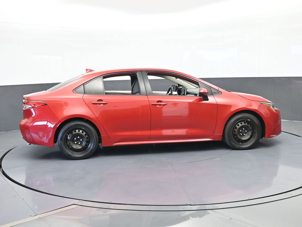 Used 2020 Toyota Corolla LE image 7