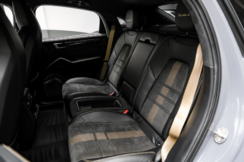Used 2023 Porsche Cayenne Turbo GT AWD/4WD image 42