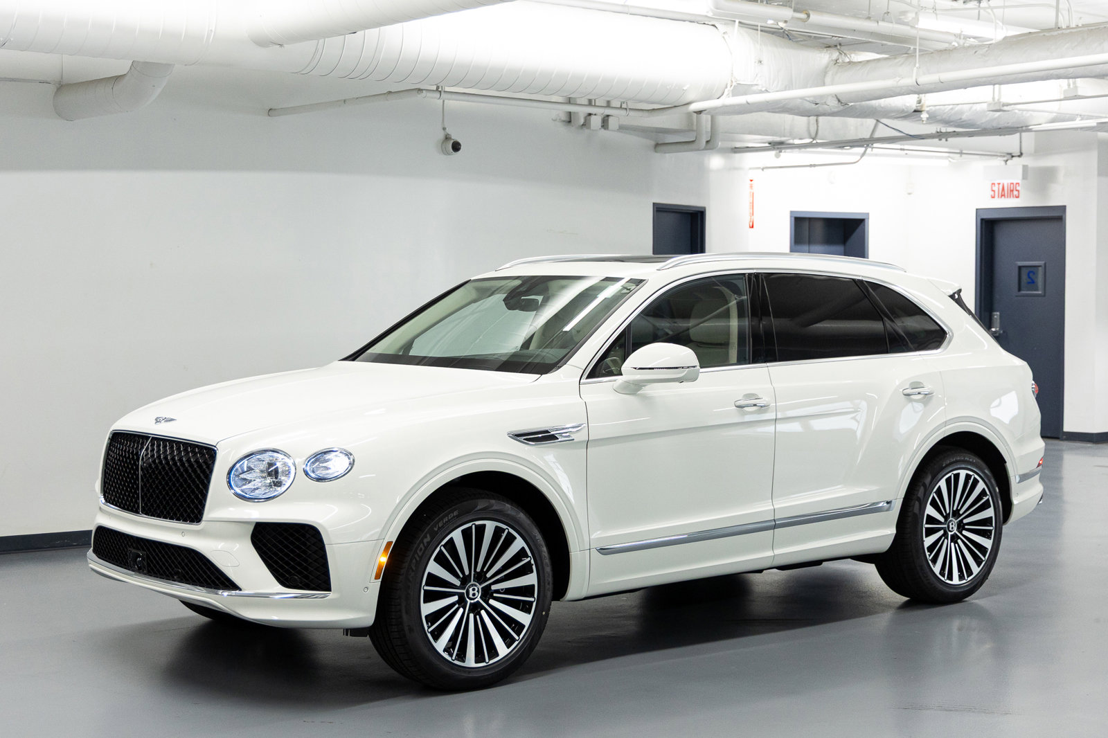 New 2026 Bentley Bentayga AWD/4WD image 1