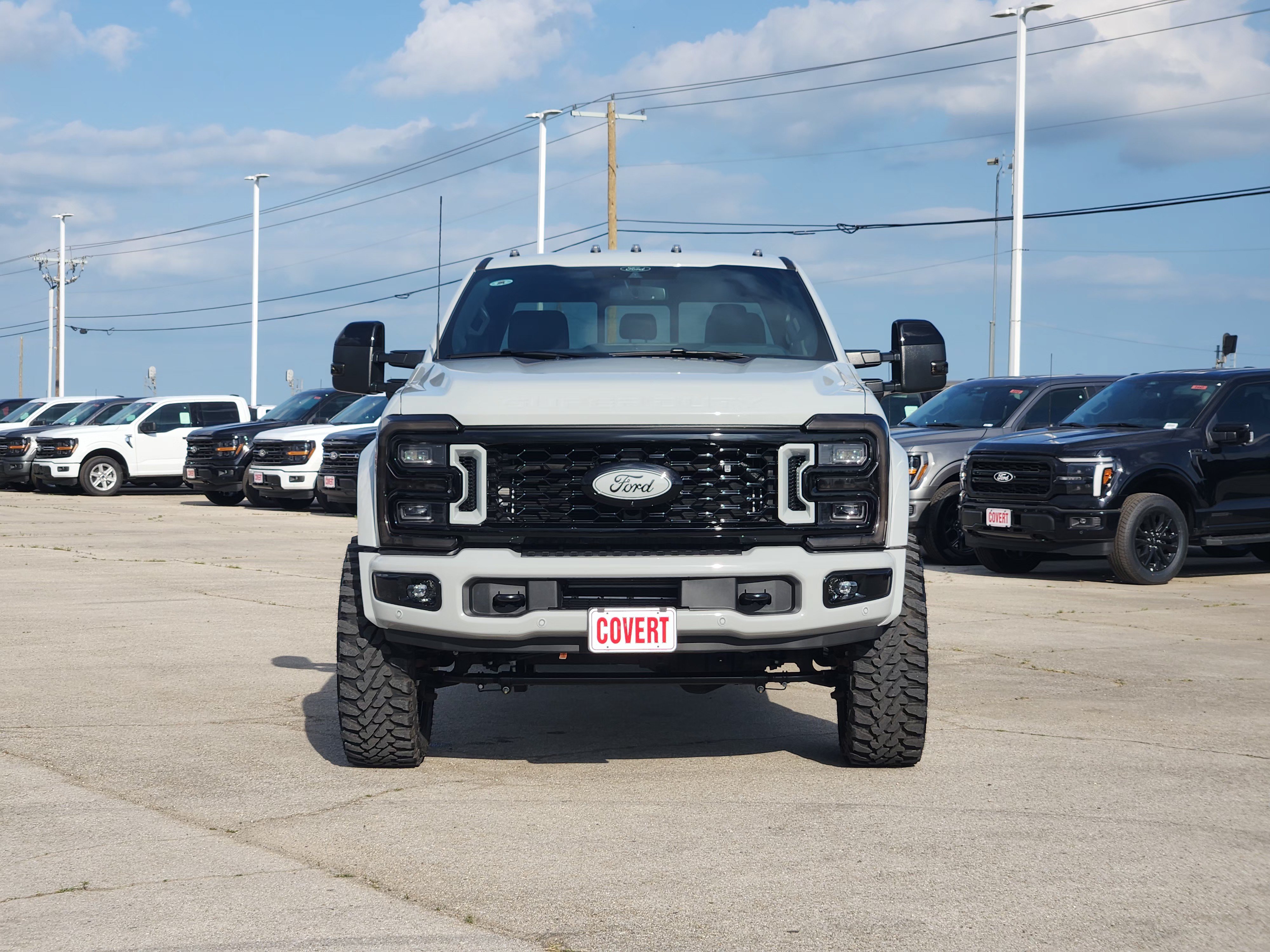 New 2026 Ford F450 Platinum w/ FX4 Off-Road Package AWD/4WD image 2