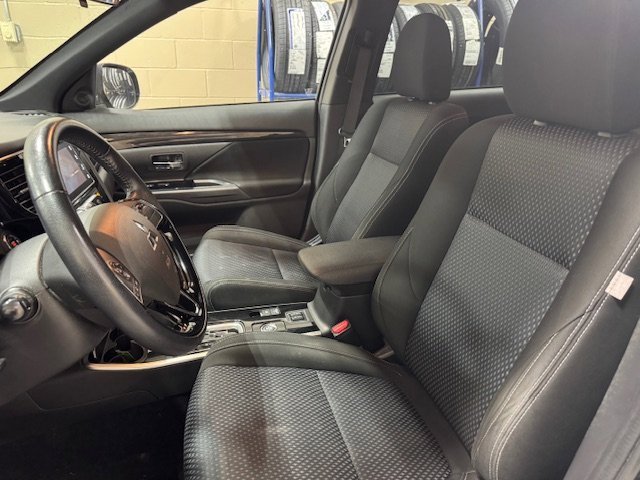 Used 2018 Mitsubishi Outlander SE image 7