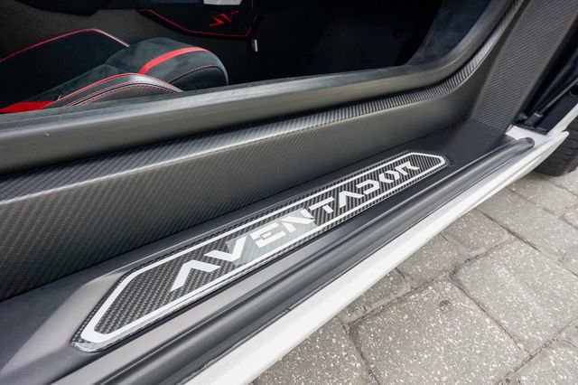 Used 2016 Lamborghini Aventador LP 750-4 Superveloce AWD/4WD image 78