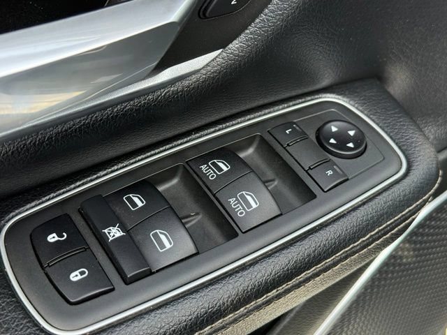 Used 2020 RAM 1500 Laramie AWD/4WD image 13