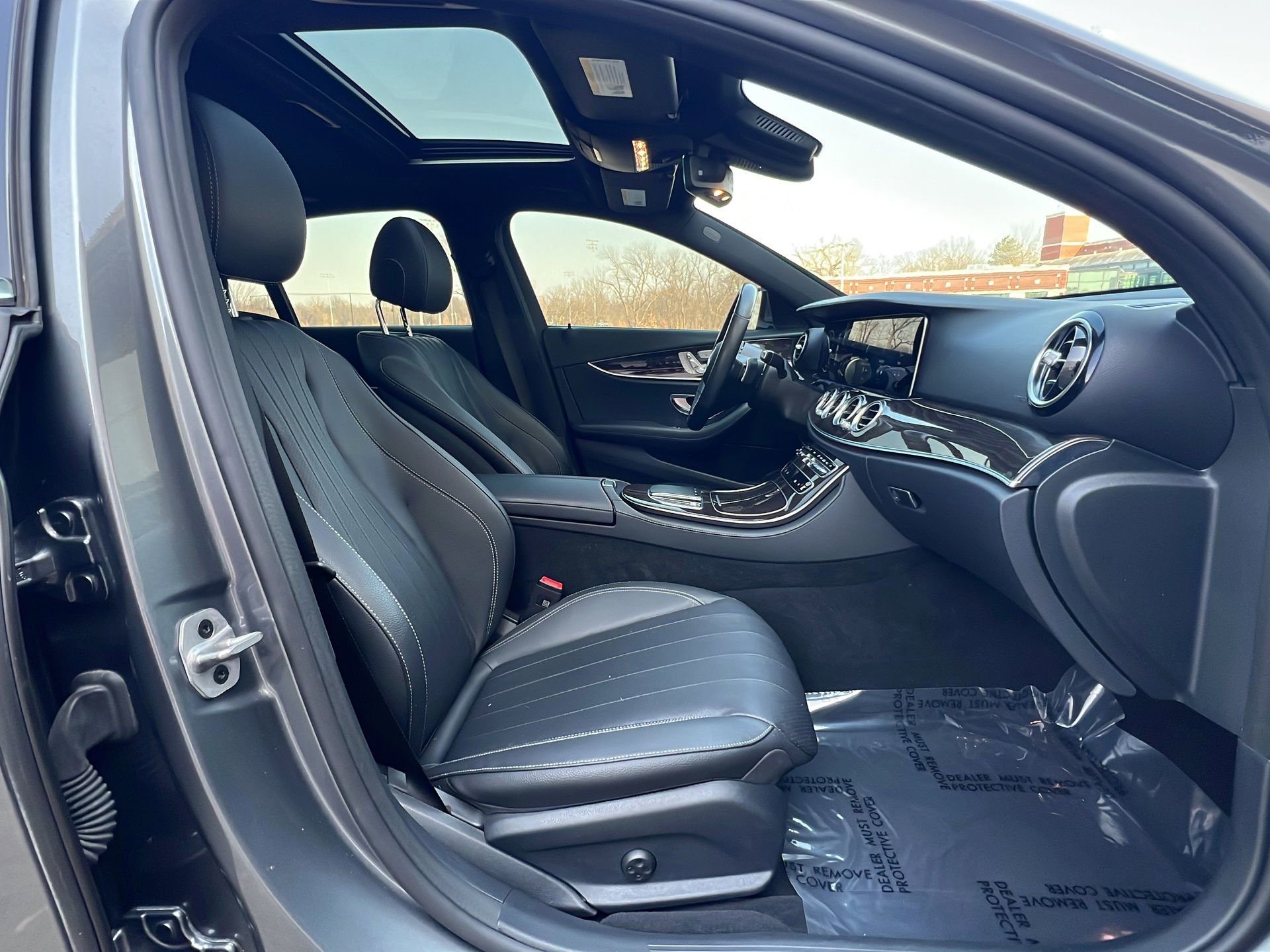 Used 2023 Mercedes-Benz E 350 4MATIC Sedan image 34