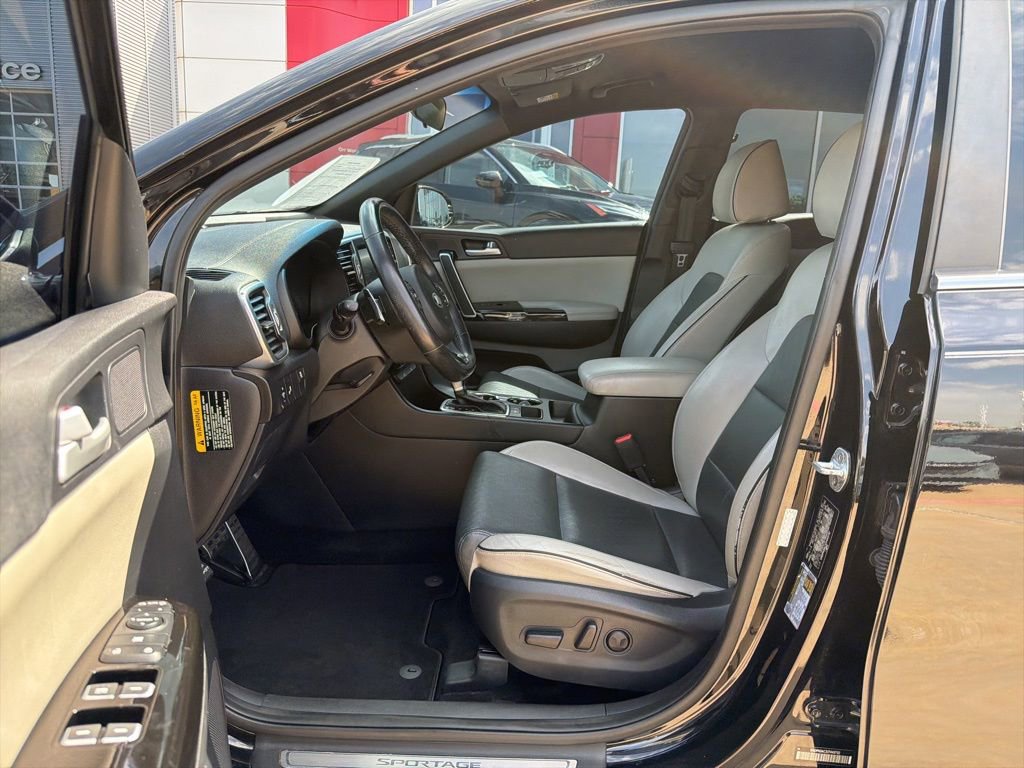 Used 2018 Kia Sportage EX w/ EX Sport Appearance Package FWD image 14