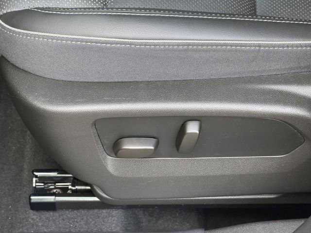 Used 2023 Buick Envision Essence FWD image 23