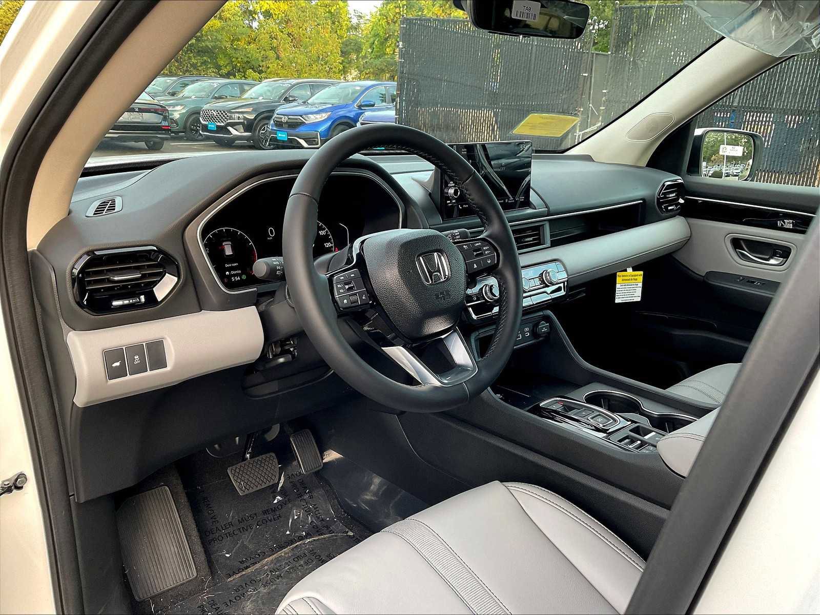 New 2025 Honda Pilot EX-L image 9