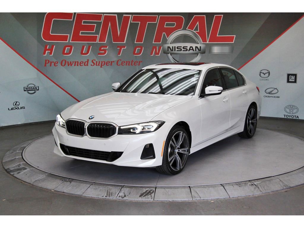 Used 2024 BMW 330i xDrive Sedan w/ Premium Package AWD/4WD image 2
