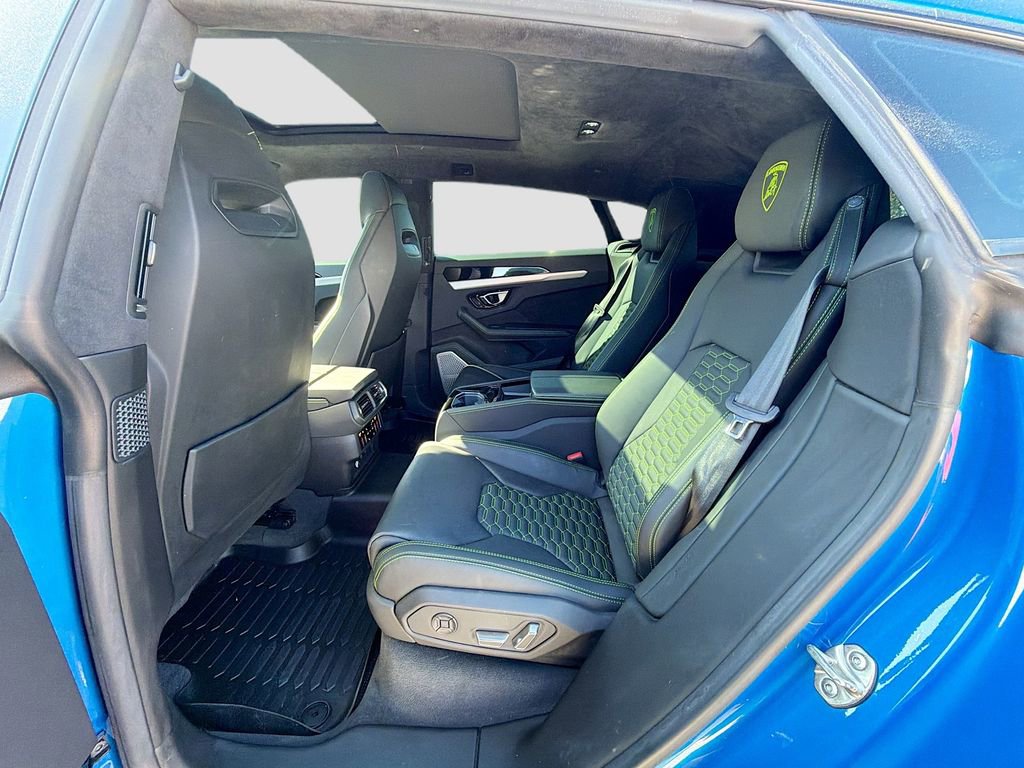 Used 2022 Lamborghini Urus image 26