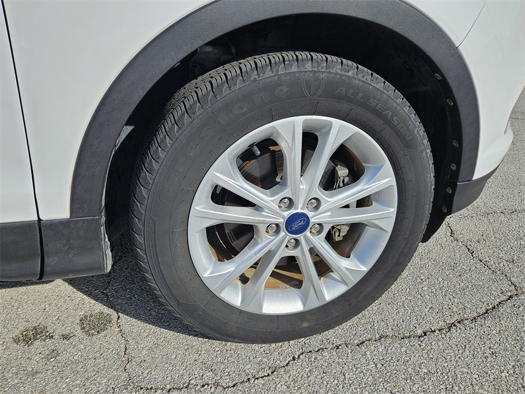 Used 2019 Ford Escape SE image 36