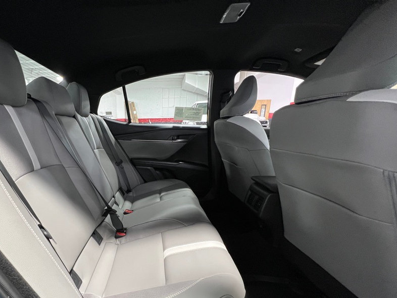 New 2026 Toyota Camry SE FWD image 20