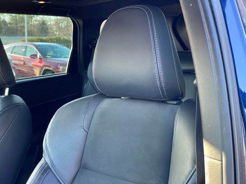 Used 2022 Mitsubishi Outlander SE image 25