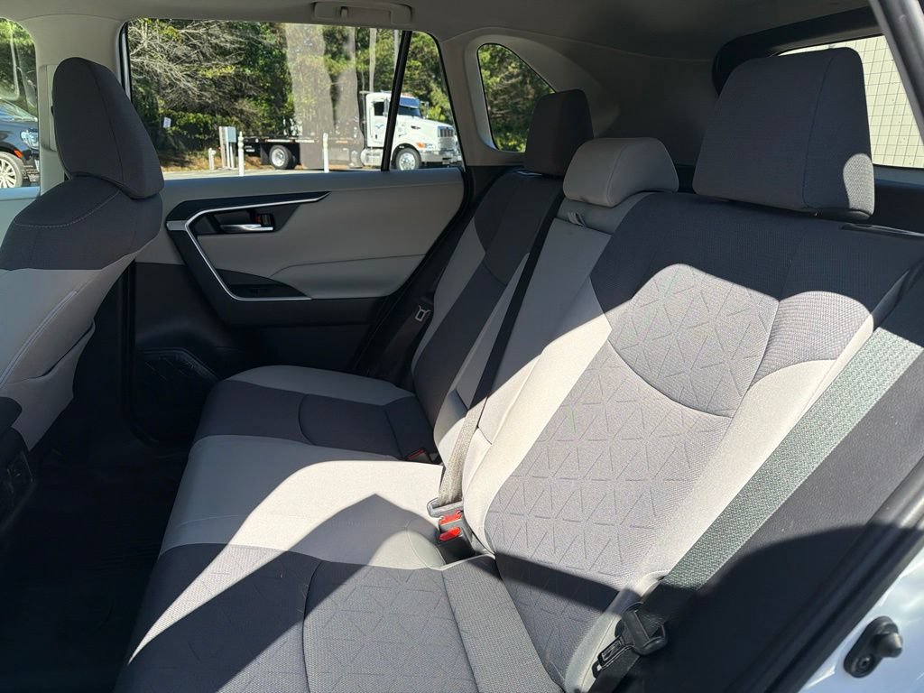 Used 2022 Toyota RAV4 XLE w/ Convenience Package AWD/4WD image 20