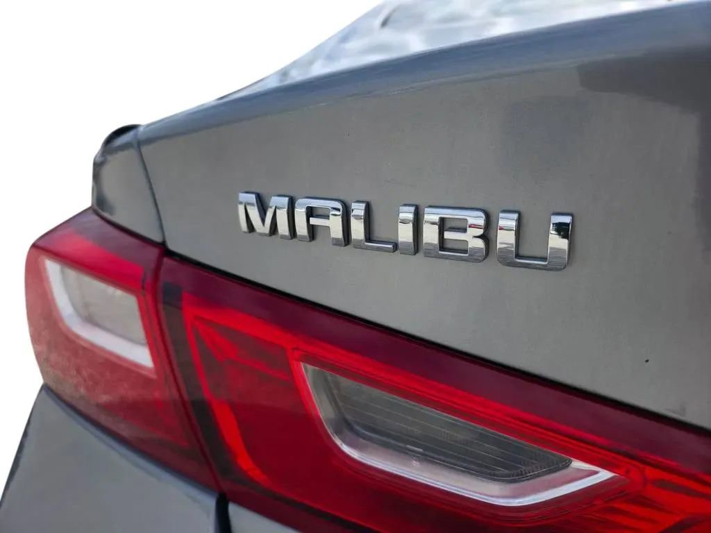 Used 2023 Chevrolet Malibu LT FWD image 9