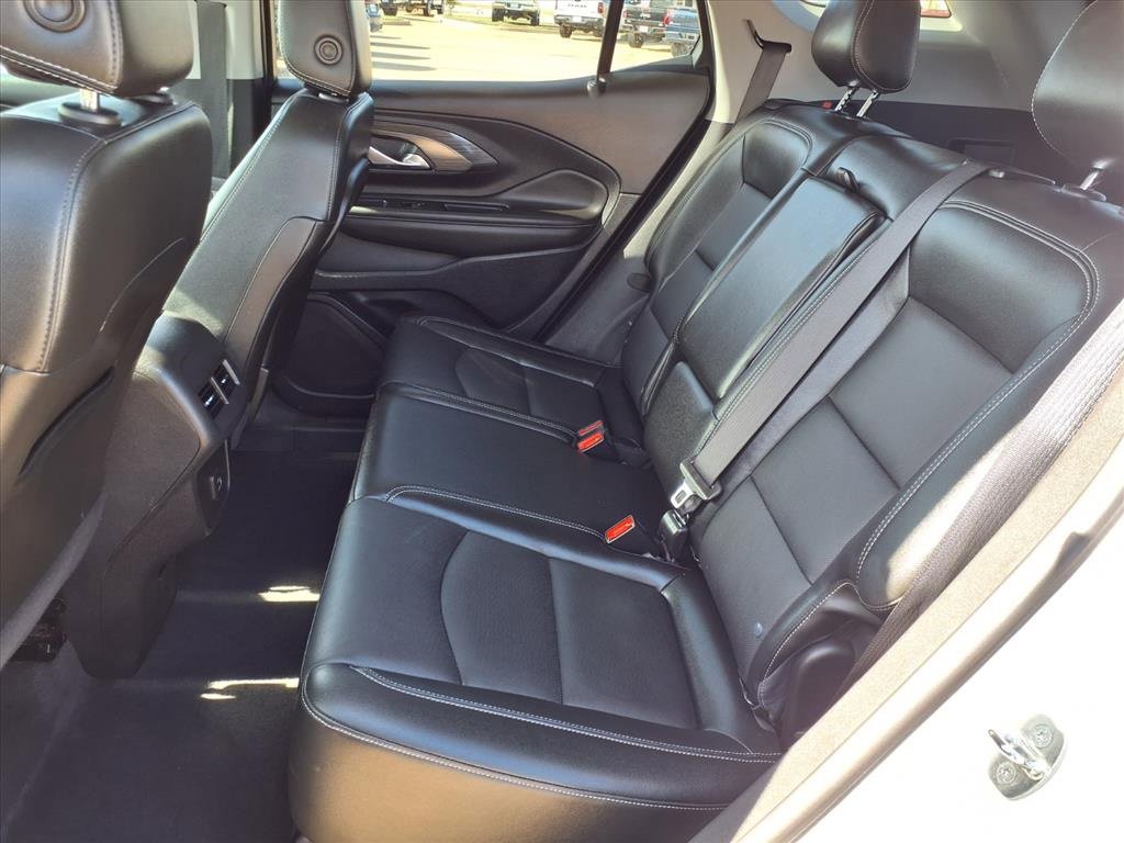 Used 2024 GMC Terrain SLT image 18