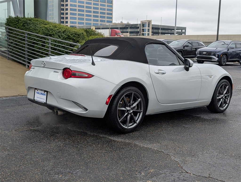 Used 2016 MAZDA MX-5 Miata Grand Touring image 5