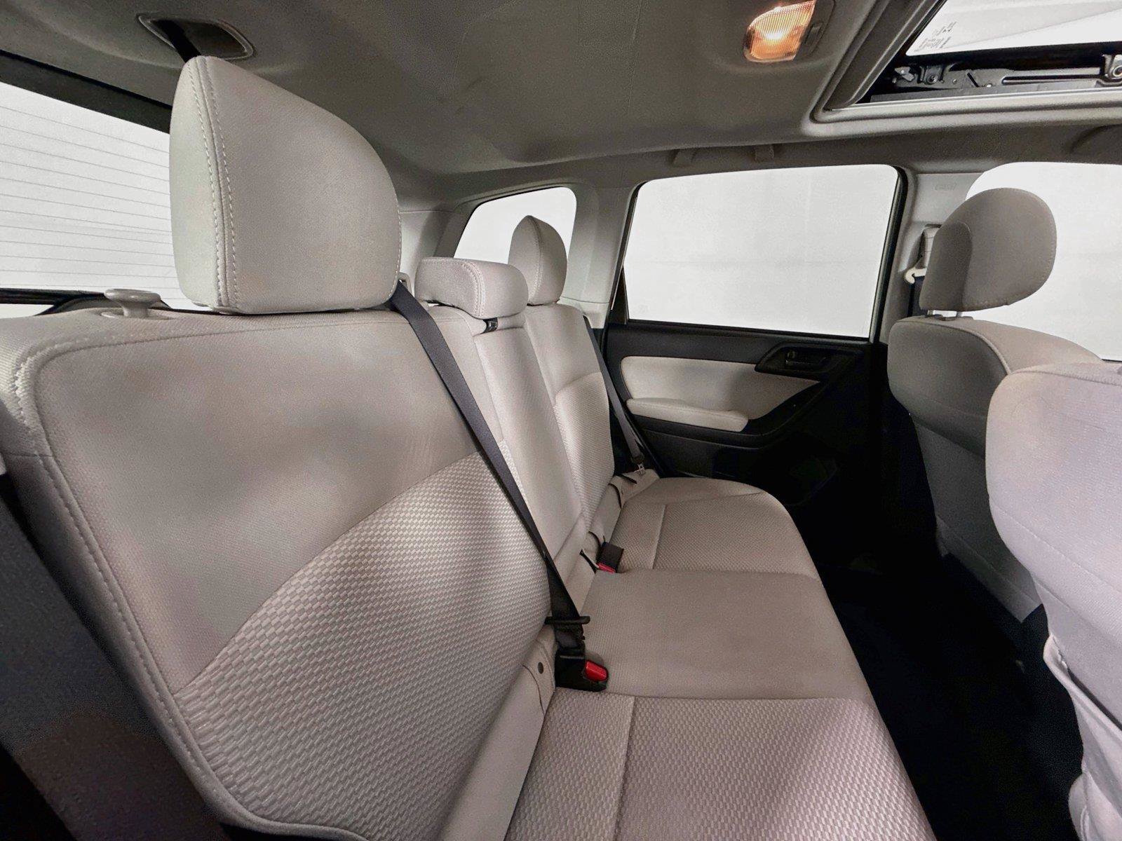 Used 2015 Subaru Forester 2.5i Premium AWD/4WD image 37