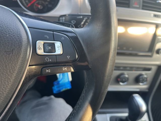 Used 2017 Volkswagen Golf SEL image 26