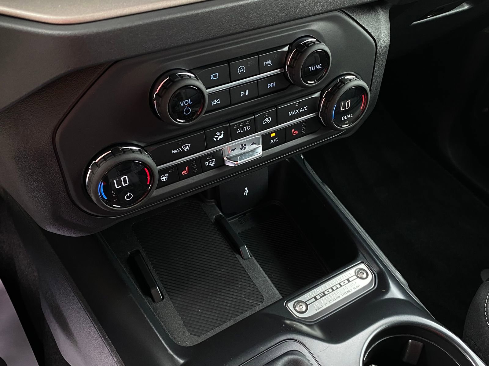 Used 2026 Ford Bronco Outer Banks AWD/4WD image 18