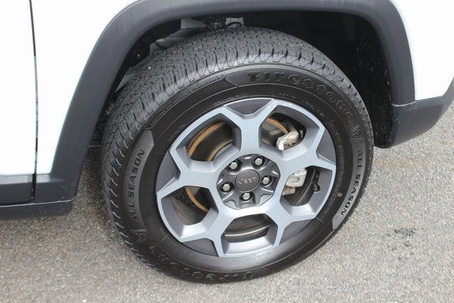 Used 2022 Jeep Compass Trailhawk w/ Sun and Sound Group image 35