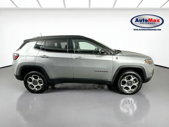 Used 2022 Jeep Compass Trailhawk w/ Trailhawk Elite Group image 10