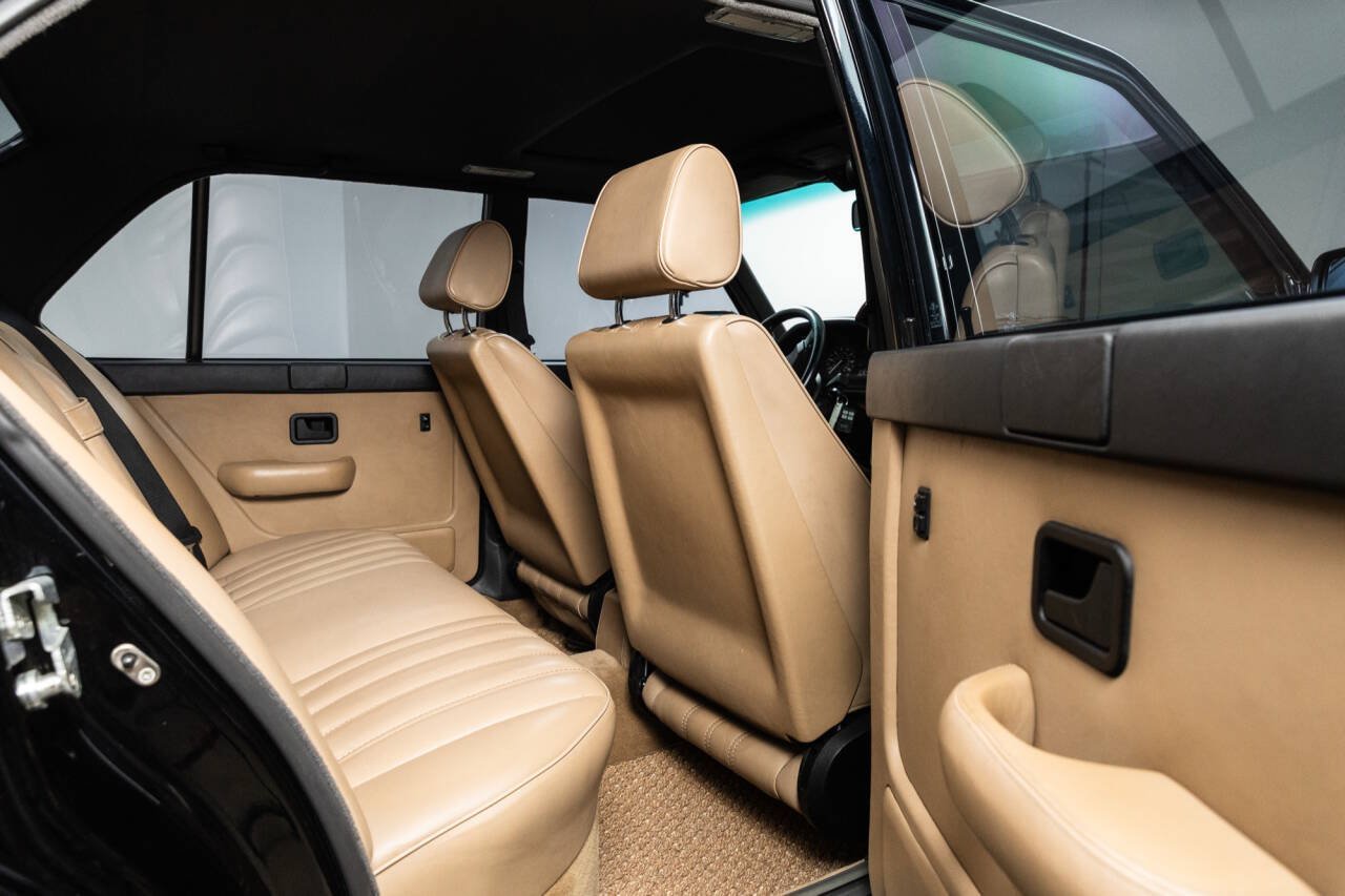 Used 1988 BMW M5 RWD image 64